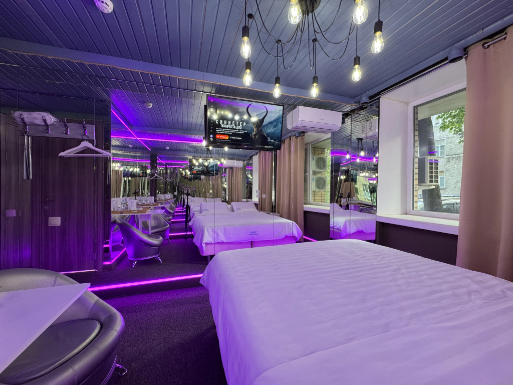 Двухместный номер Стандарт №8 двуспальная кровать в Gipnoz