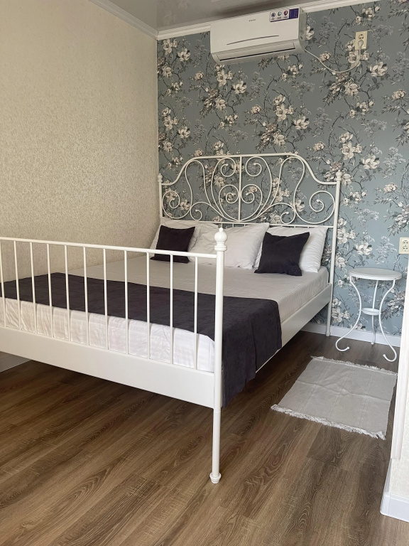 Deluxe Double Family room (full double bed)