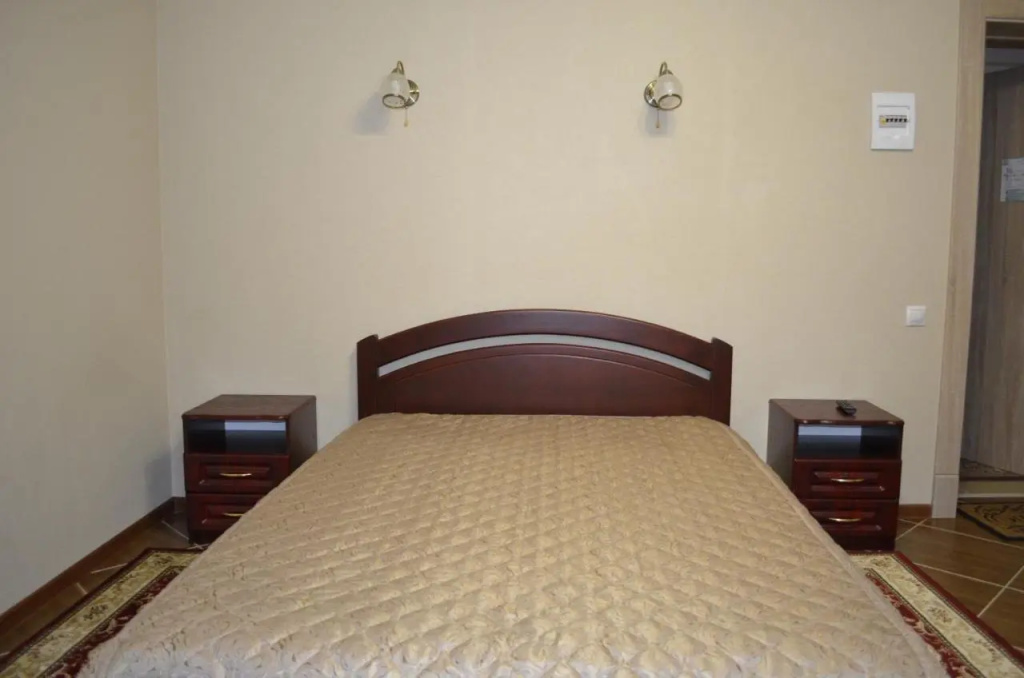 Superior Double room (full double bed)