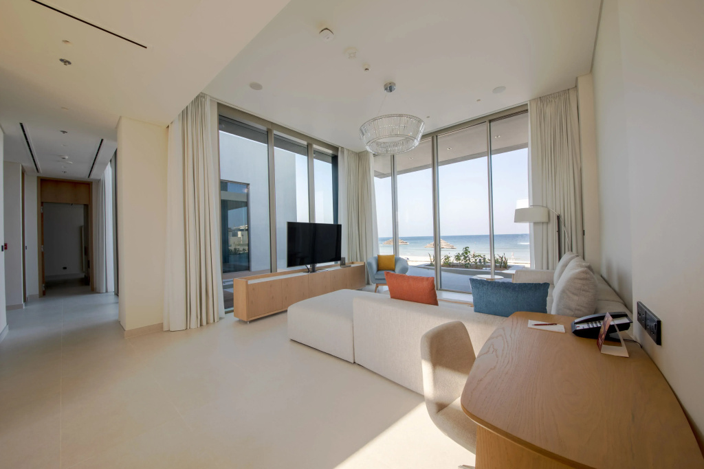 1 Bedroom Ocean Double Villa with balcony and with view (full double bed)