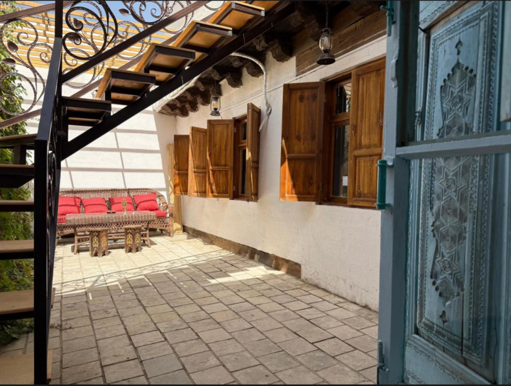 Usman Heritage Mini-hotel