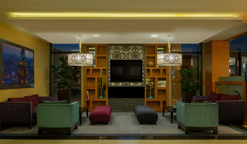 Lobby & Reception