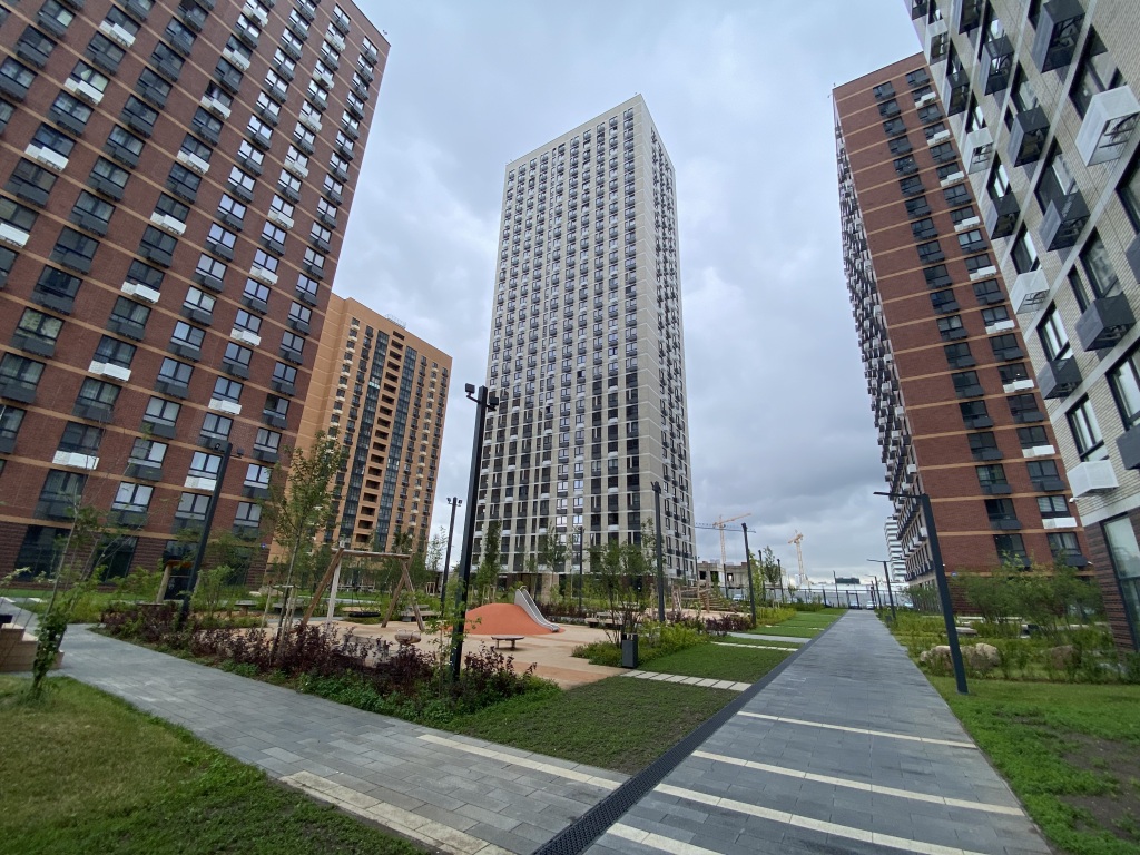 Жк мичуринский парк москва. Озерная 44 москва кафе. Озерная 44 москва. Москва ул озерная 44. Москва ул озерная 44.