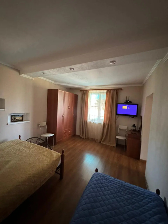 Люкс с балконом и с видом на бассейн в Сказка