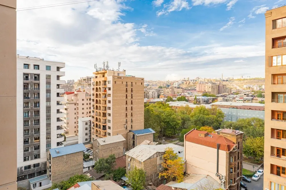 On Koghbatsi Str. 16-114 Apartments