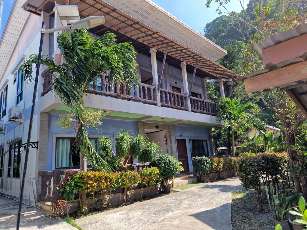 Rim Khao Resort
