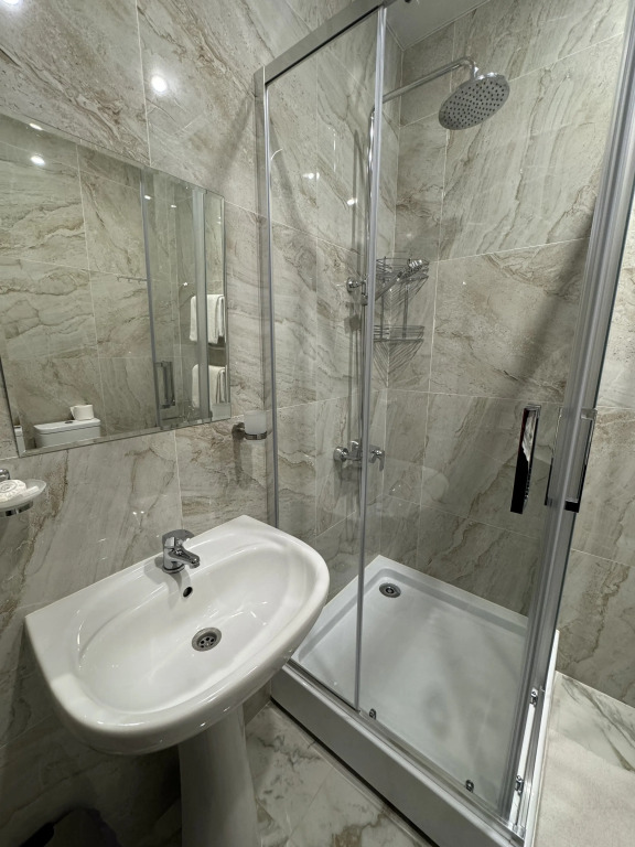 Двухместный номер Standard Мансарда 2 отдельные кровати в Rybinka