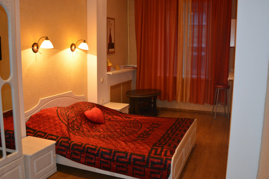 Superior Double room (full double bed)