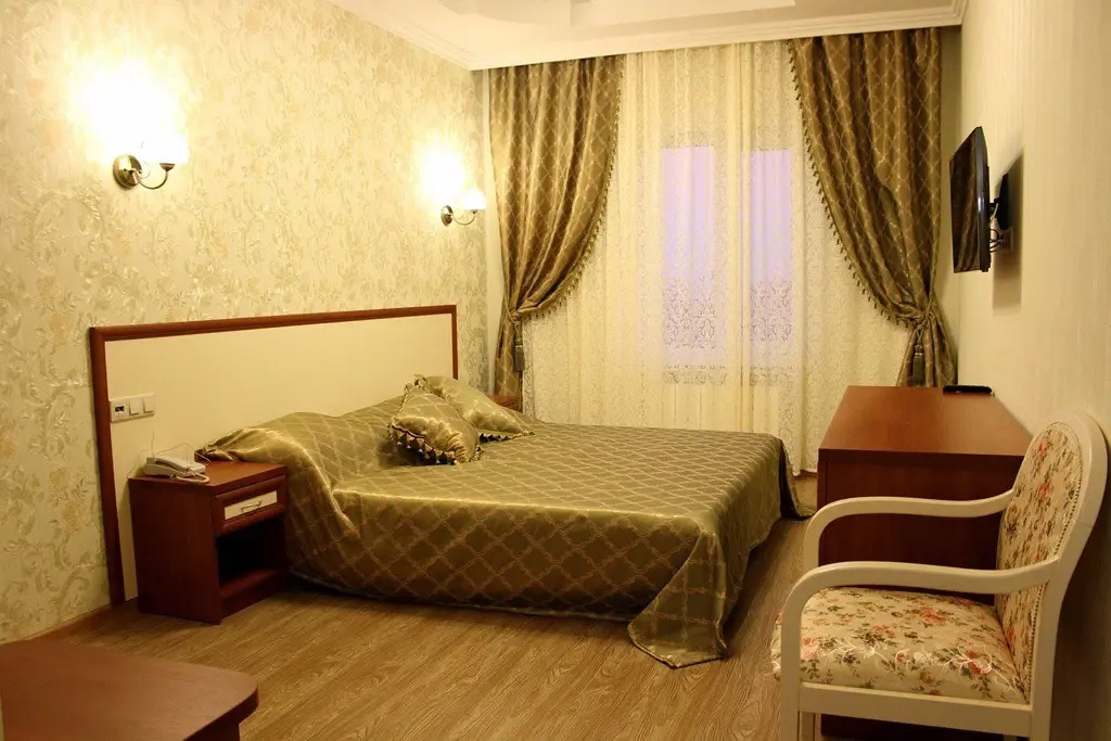 Double Junior Suite (full double bed)