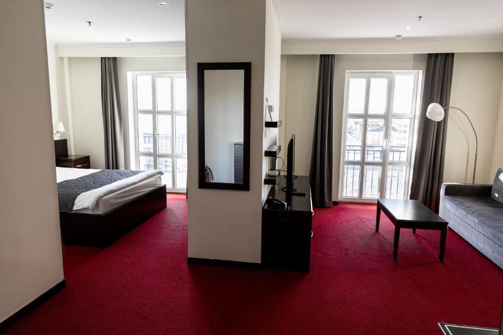 Апартаменты с балконом в Chagala Hotel Aktau