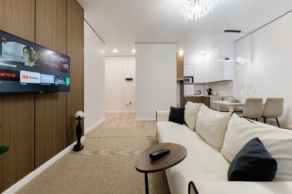 Prostornaya S Dizaynerskim Remontom Apartments