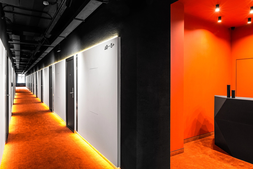 Lobby & Reception
