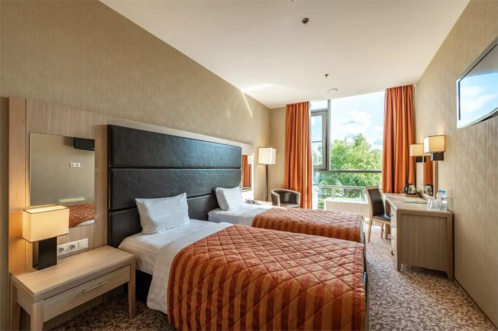 Standard Plus Double room twin beds