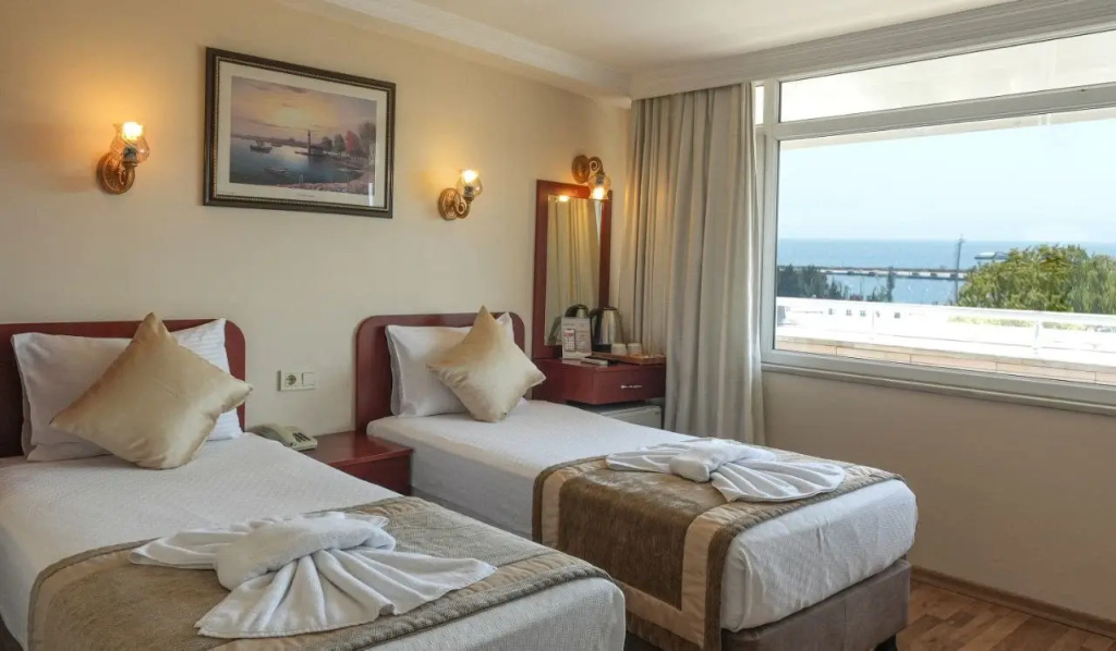 Standard Double room (full double bed)
