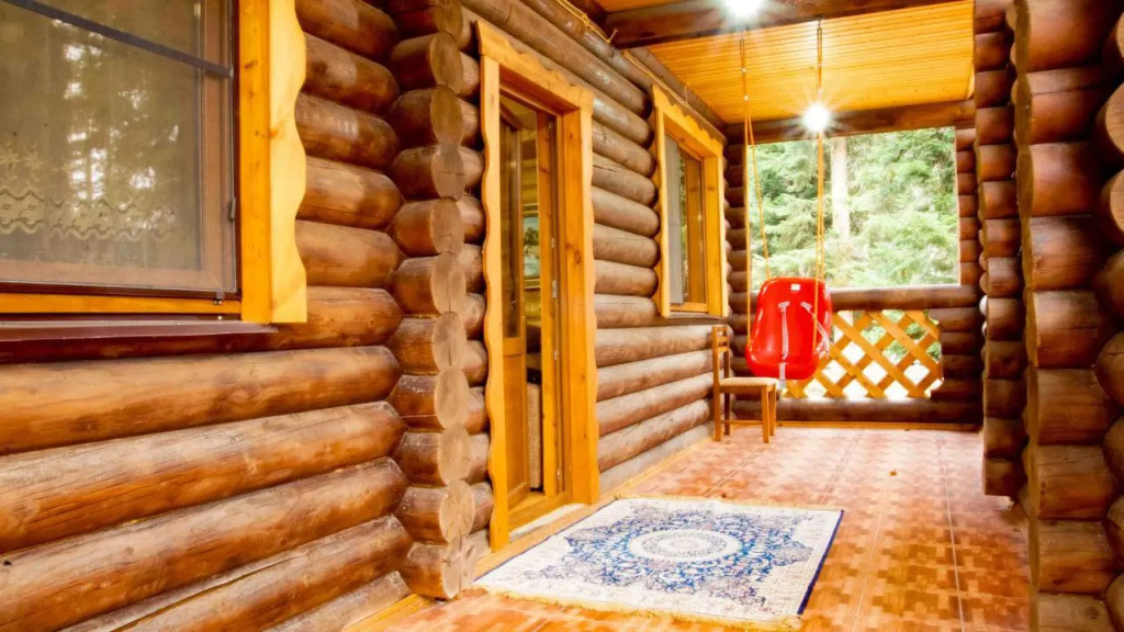 Шестиместный коттедж с 5 комнатами с балконом в Forest Arkhyz