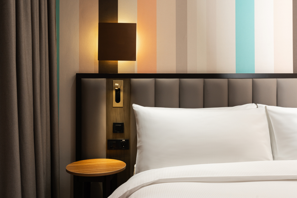 Двухместный люкс двуспальная кровать в Отель Ramada Encore by Wyndham Tashkent