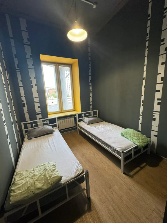 Vozduh Hostel Room Type - Double room with city view twin beds