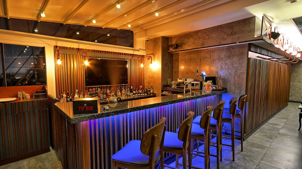 Samir Deluxe Hotel — 5