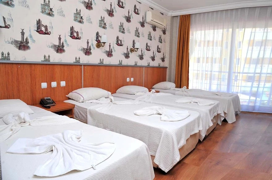 Standard Quadruple room with balcony