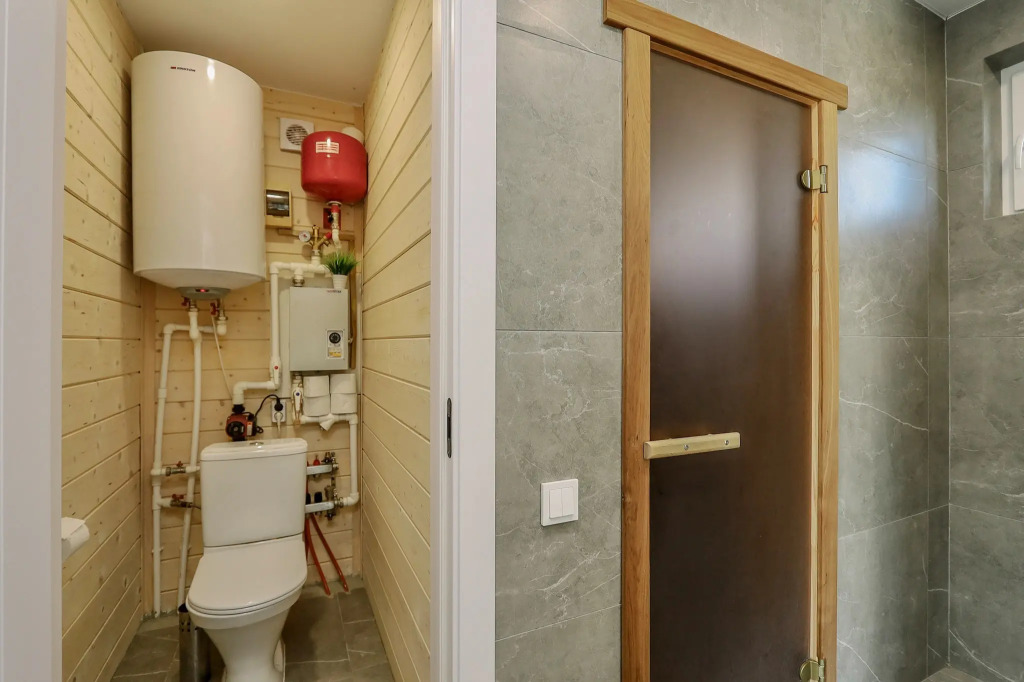 Коттедж с красивым видом из окна в Уютно