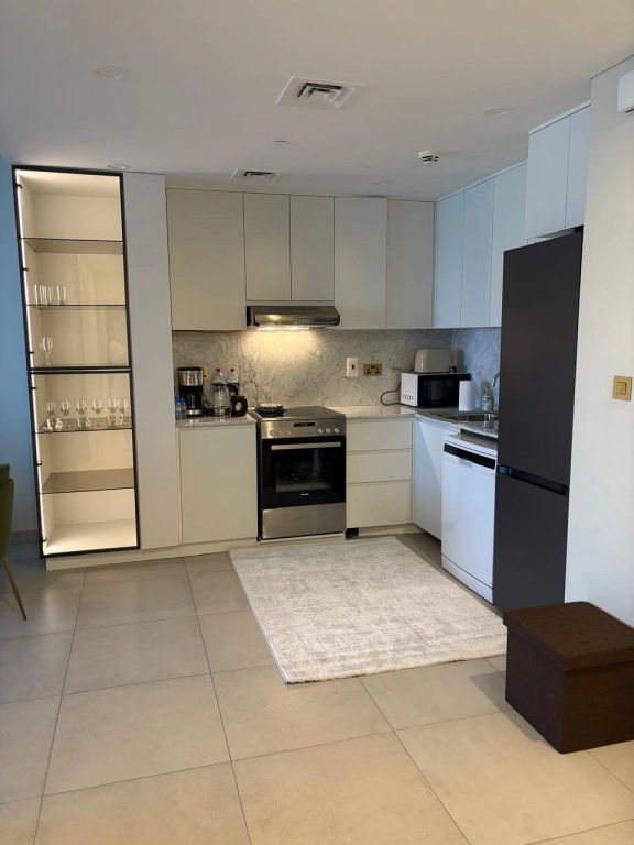Jumeira Flat — 3