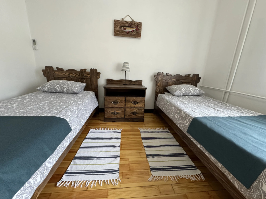 Двухместный номер Standard Мансарда 2 отдельные кровати в Rybinka