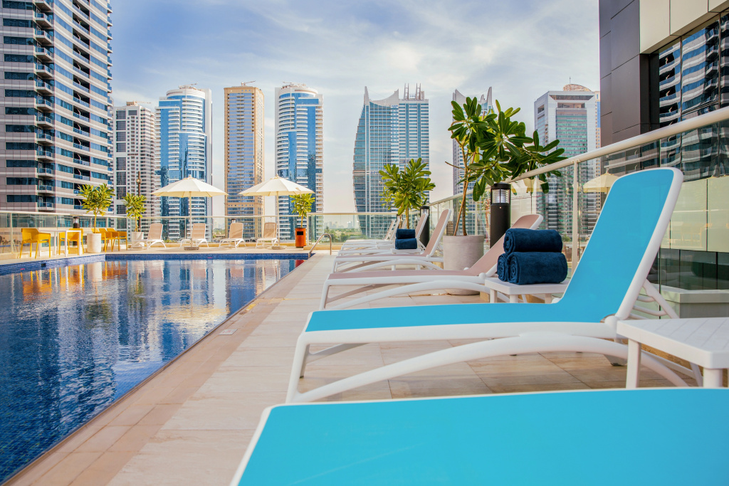 Отель Regency Luxury Suites Dubai Marina — фото