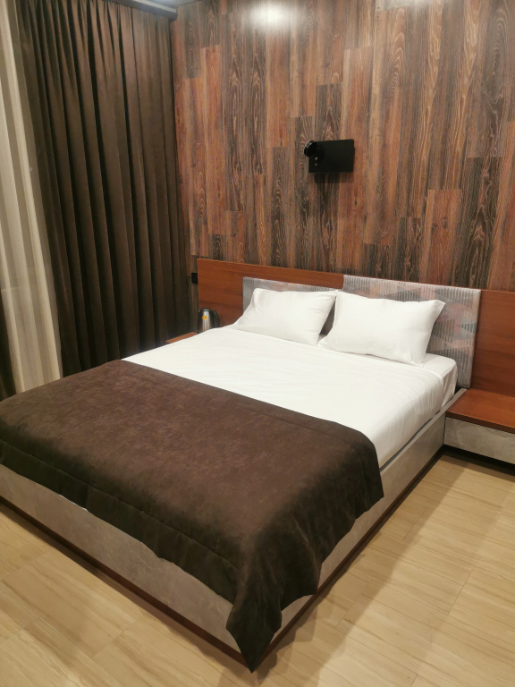 Classic Double room (full double bed)