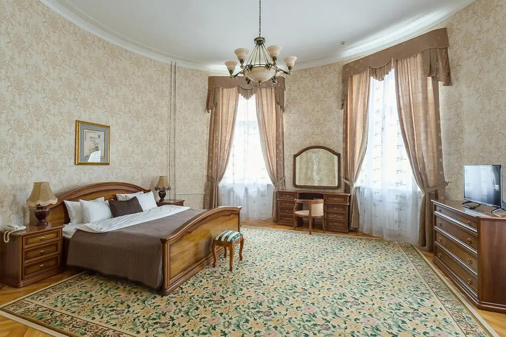 Double Suite (full double bed)