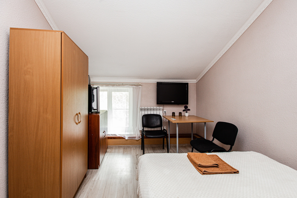 Single room single bed