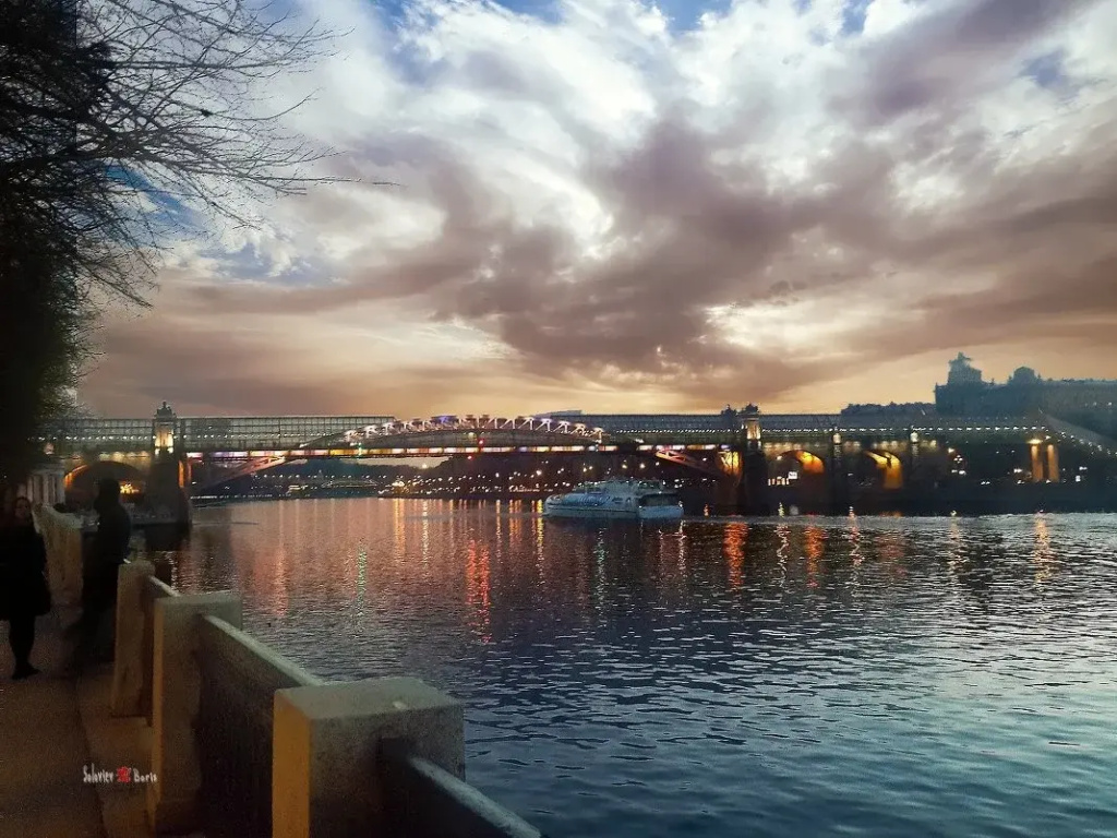 Beach & Waterfront
