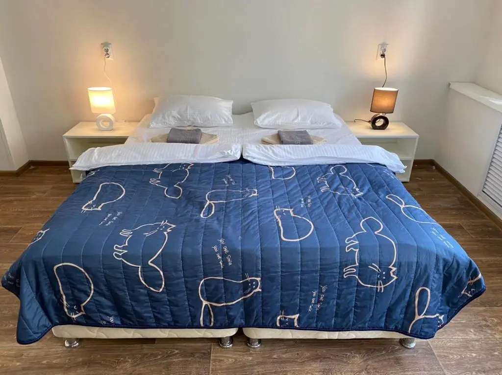 2 Bedrooms Apartment