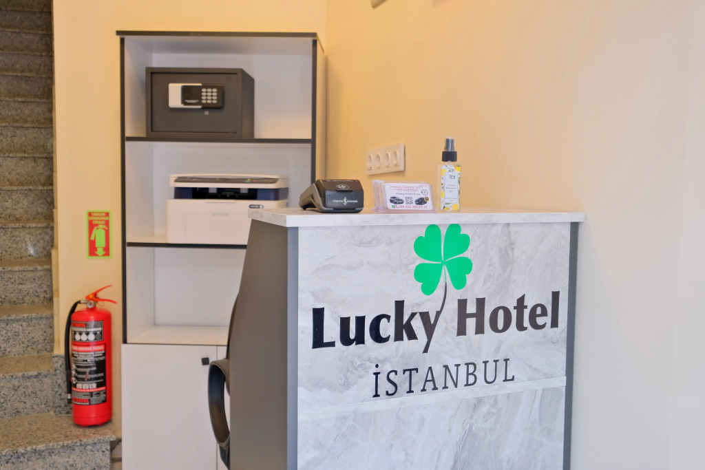 Отель Lucky Hotel Istanbul — фото