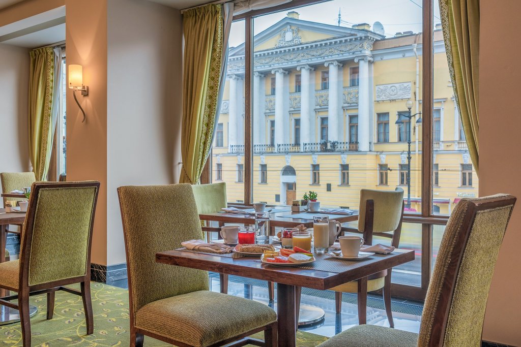 Гостиницы санкт петербурга в центре с завтраком недорого цены