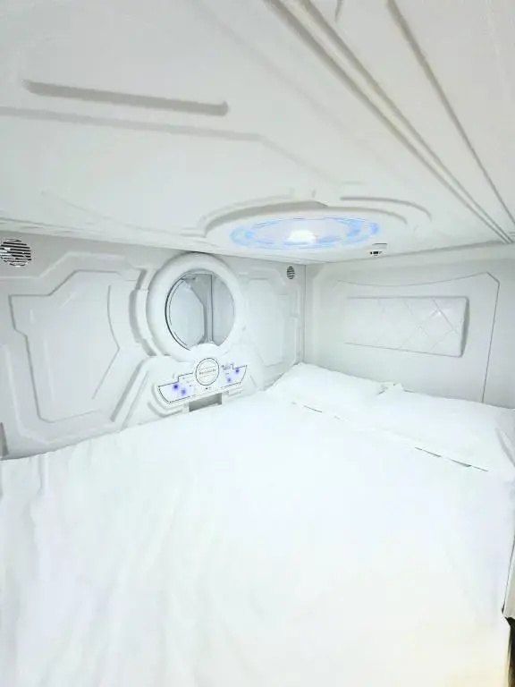 Мини-отель Qo'noq capsule airport — фото
