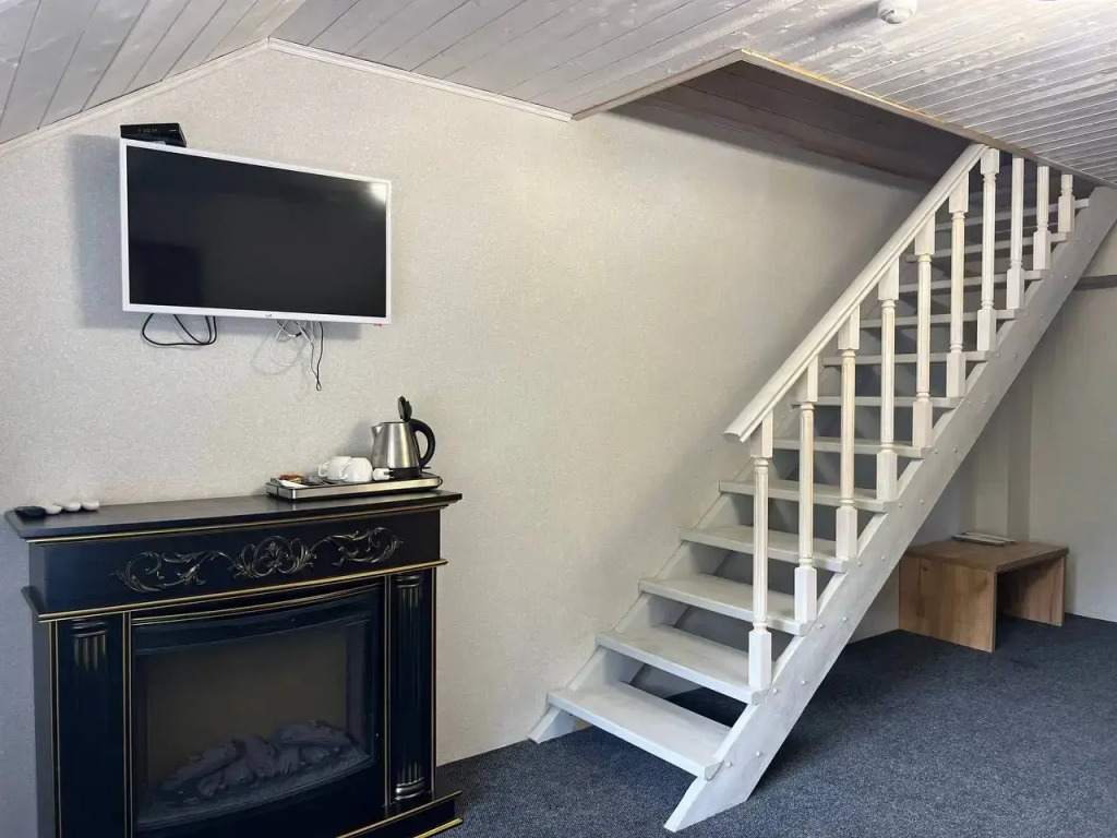 Студия двухуровневая Мансарда в Шатун