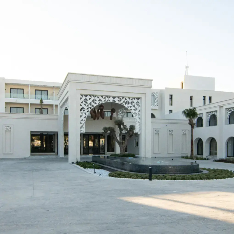 Resort One Resort Premium