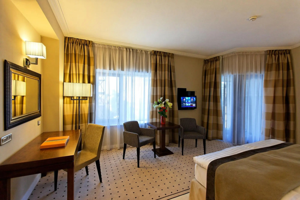 Capital Plaza Hotel - Général