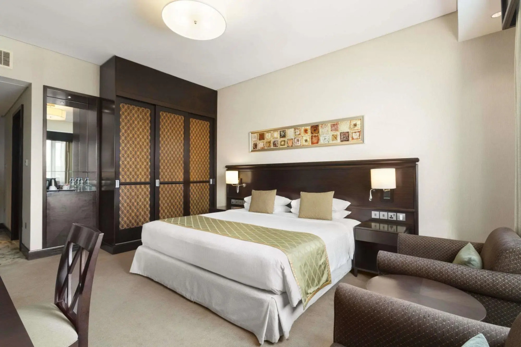 Crowne Plaza Dubai Jumeirah, an IHG Hotel — фото