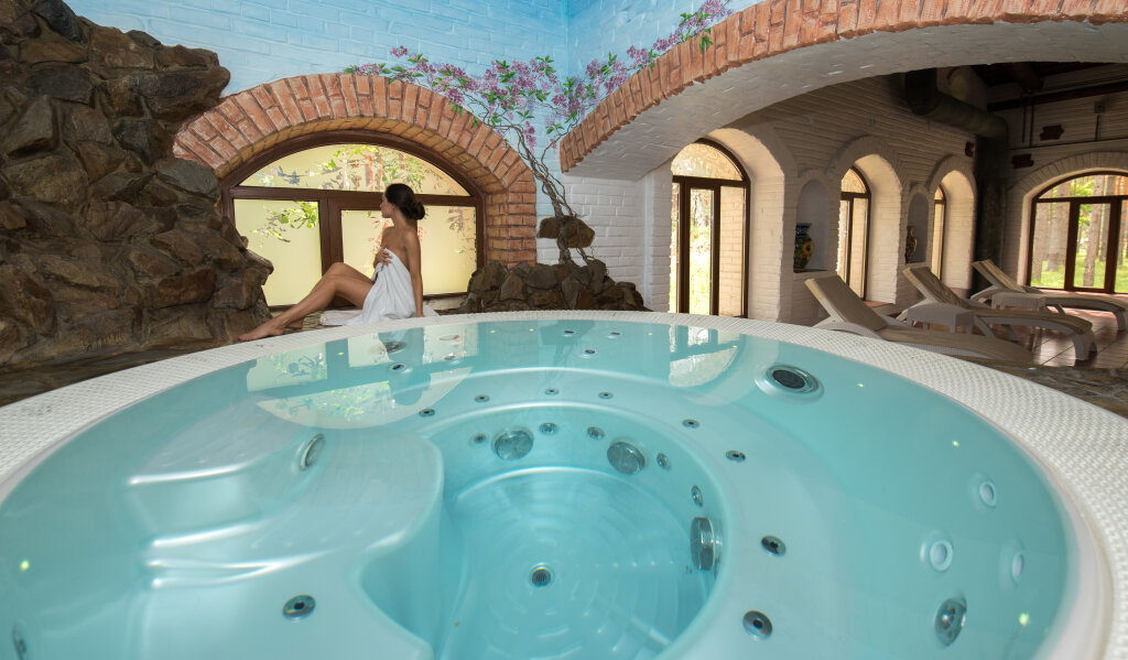 Усадьба мещерская в гусь-хрустальном бассейн. Спа салона на чистопольской 85. Парк отель усадьба мещерская гусь хрустальный. Усадьба мещерская в гусь-хрустальном бассейн. Отель гусь хрустальный усадьба мещерская.