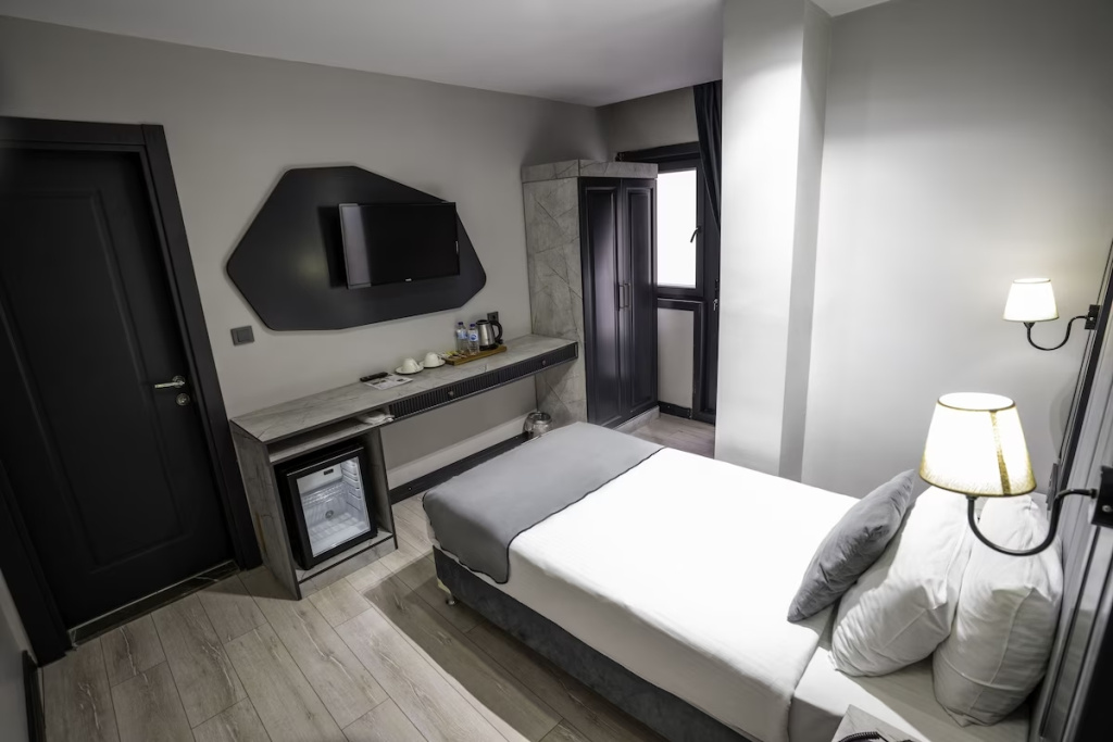 Deluxe Single room