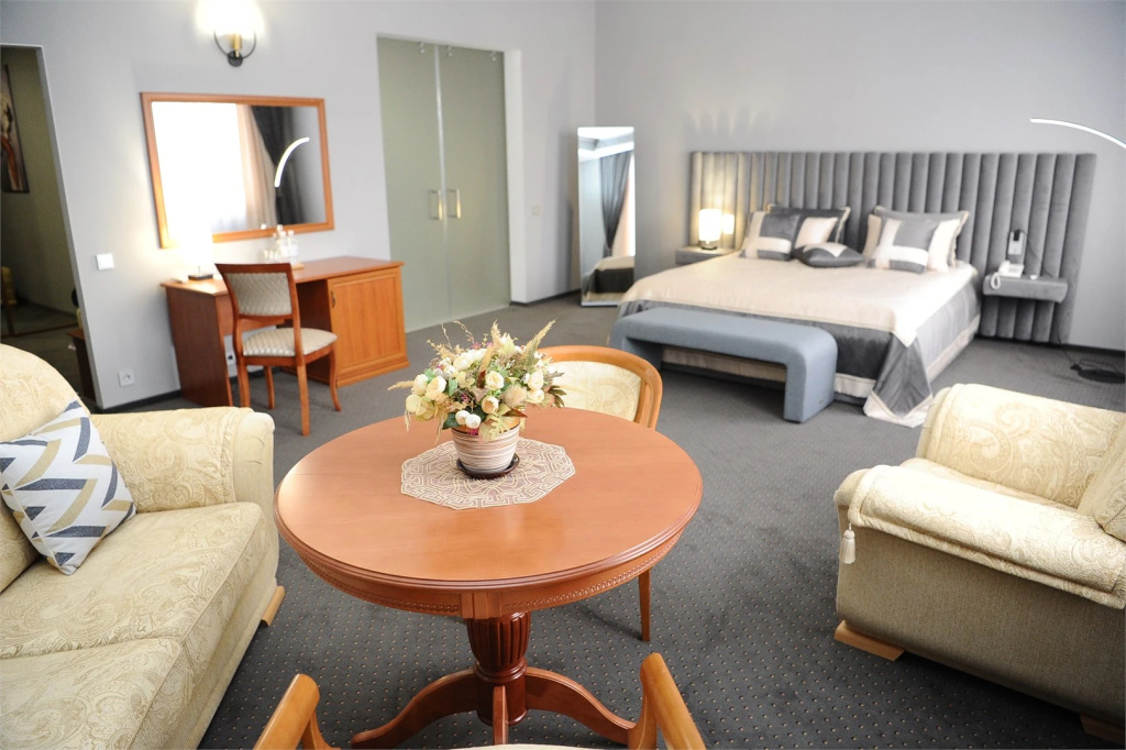 Hotel photo 11