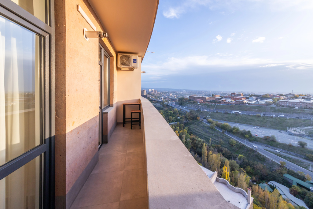 2br In Center/self Checkin/city View/by Keygo 14 Apartments