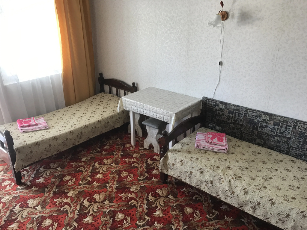 Standard Quadruple room with view