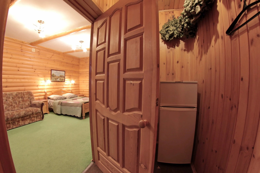 Полулюкс  в Русская изба с баней