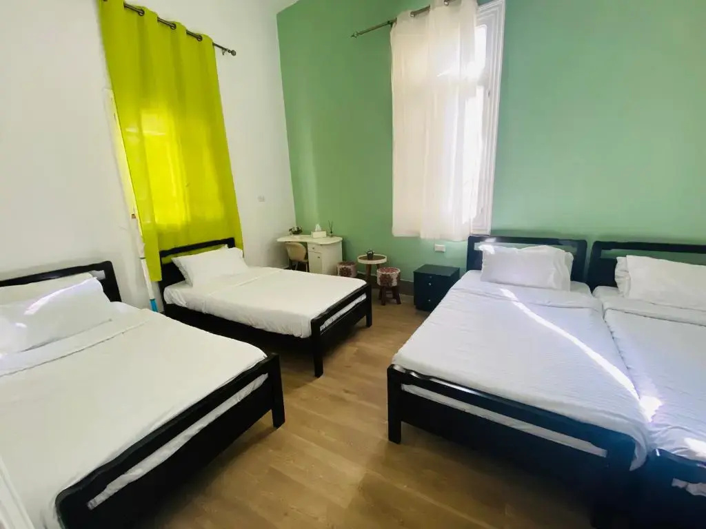 Bed in Dorm with city view