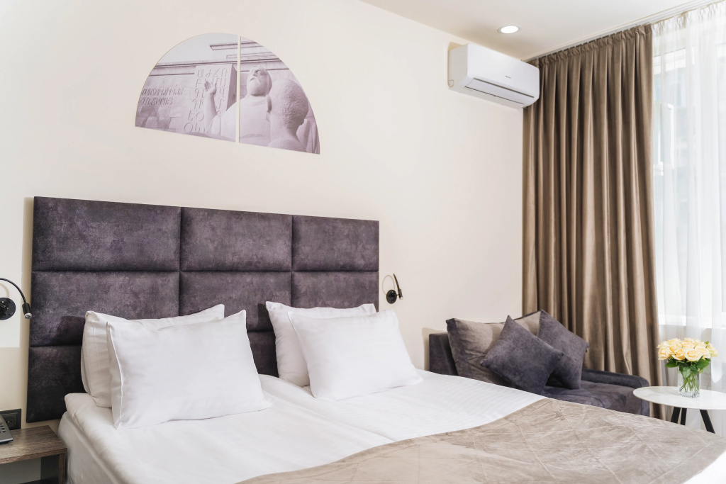 Superior Double room (full double bed)