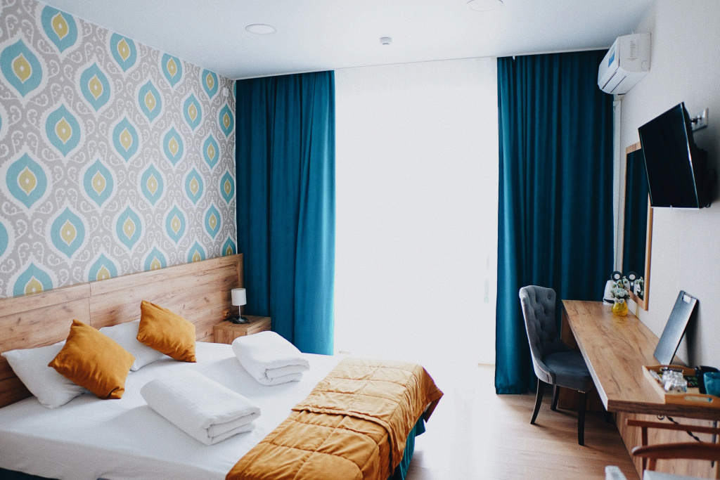 Standard Double room with balcony (full double bed)