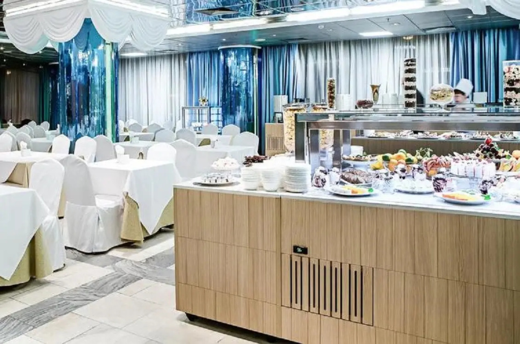 Food & Beverage