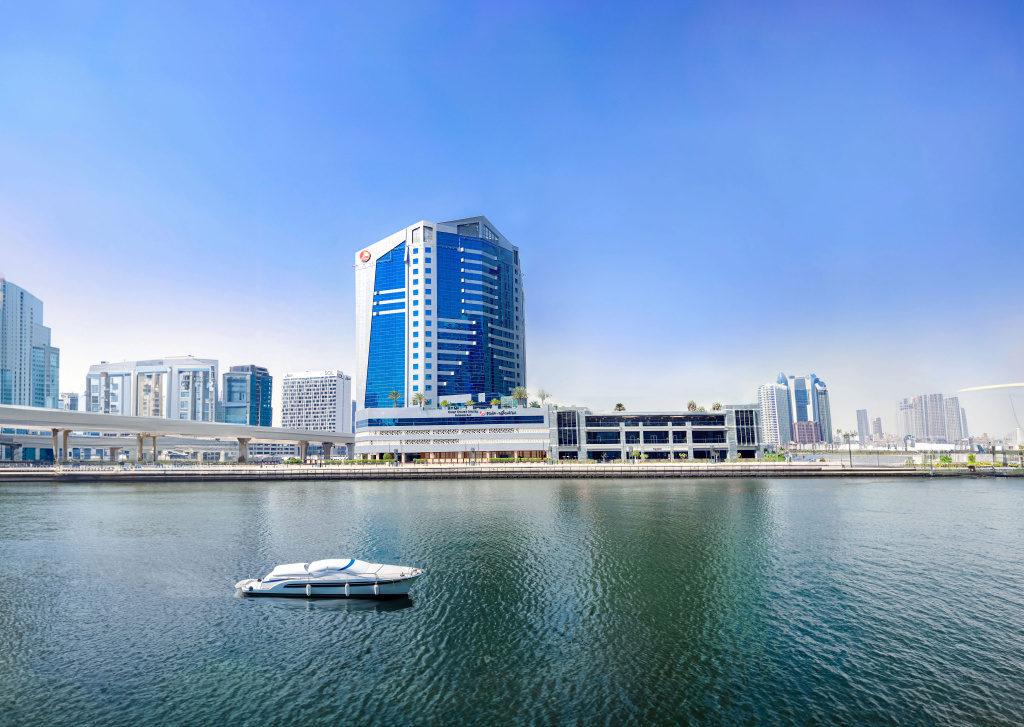 Отель Grand Mercure Business Bay — фото
